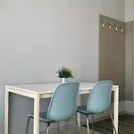 Blue Loft & 2bedrooms & Parking Apartment